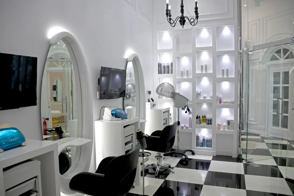 Tóc nhuộm nâu khói